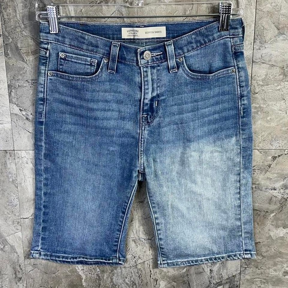 Levi's signature Bermuda  blue denim shorts with fading Kids Size 16